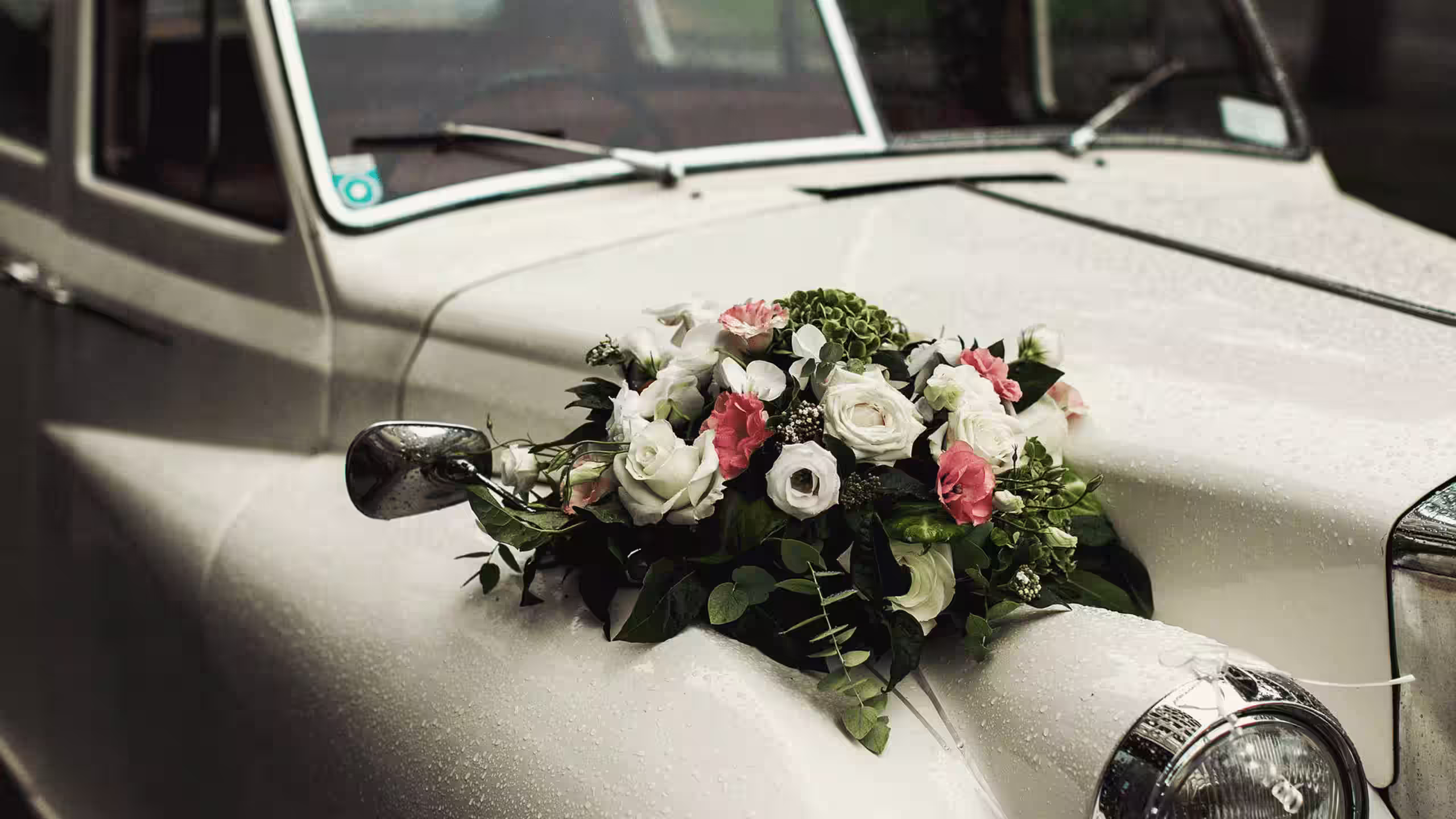 Auto clásico decorado para boda, Santiago del Estero, Argentina.
